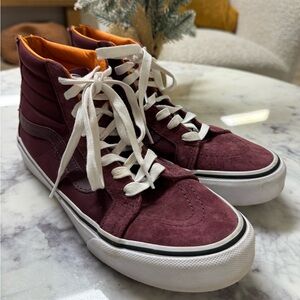Women’s Sk8-Hi Maroon Vans